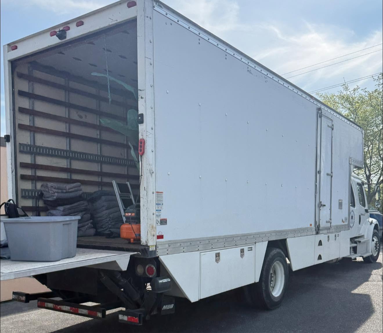 Arnold Brothers moving truck prepared for a Charleston move
